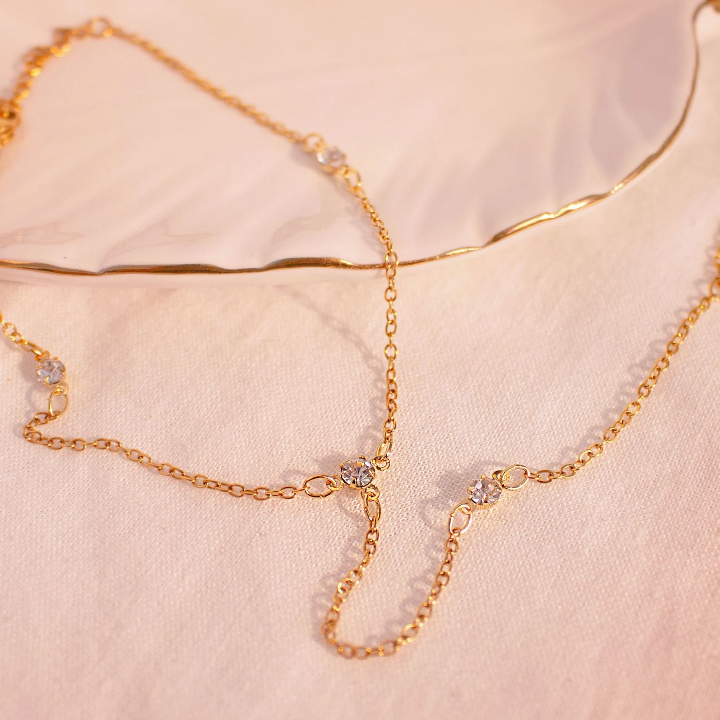 Cubic Foot Anklet With White Topaz Stone