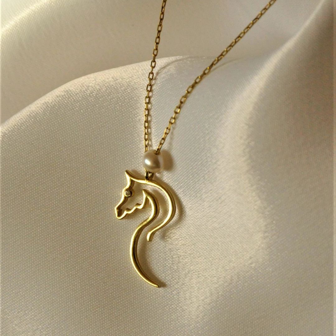 Horse Necklace With Pearl
