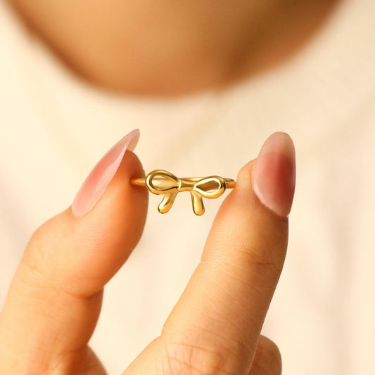 Golden Grace Bow Ring