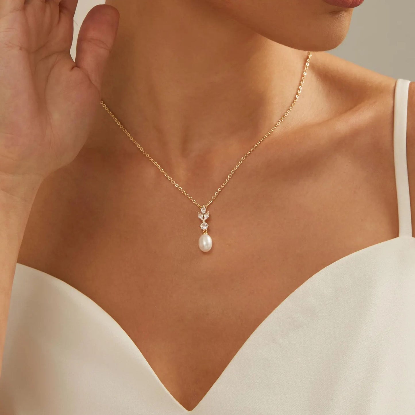 Diamond Leaf Pearl Necklace