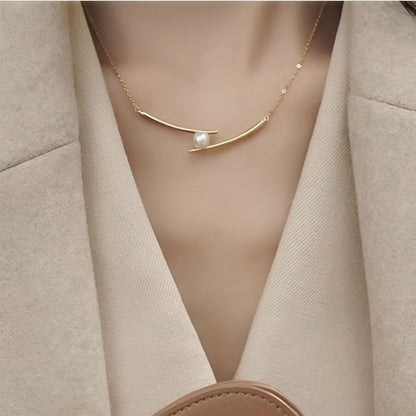 Luna Bar Pearl Necklace