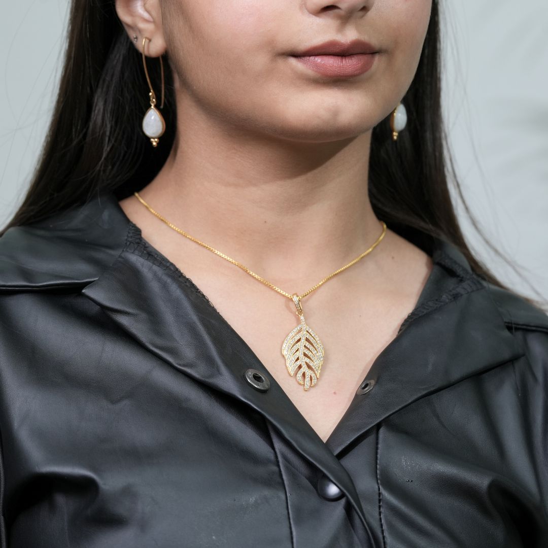 Luxe Leaf Pendant For Women