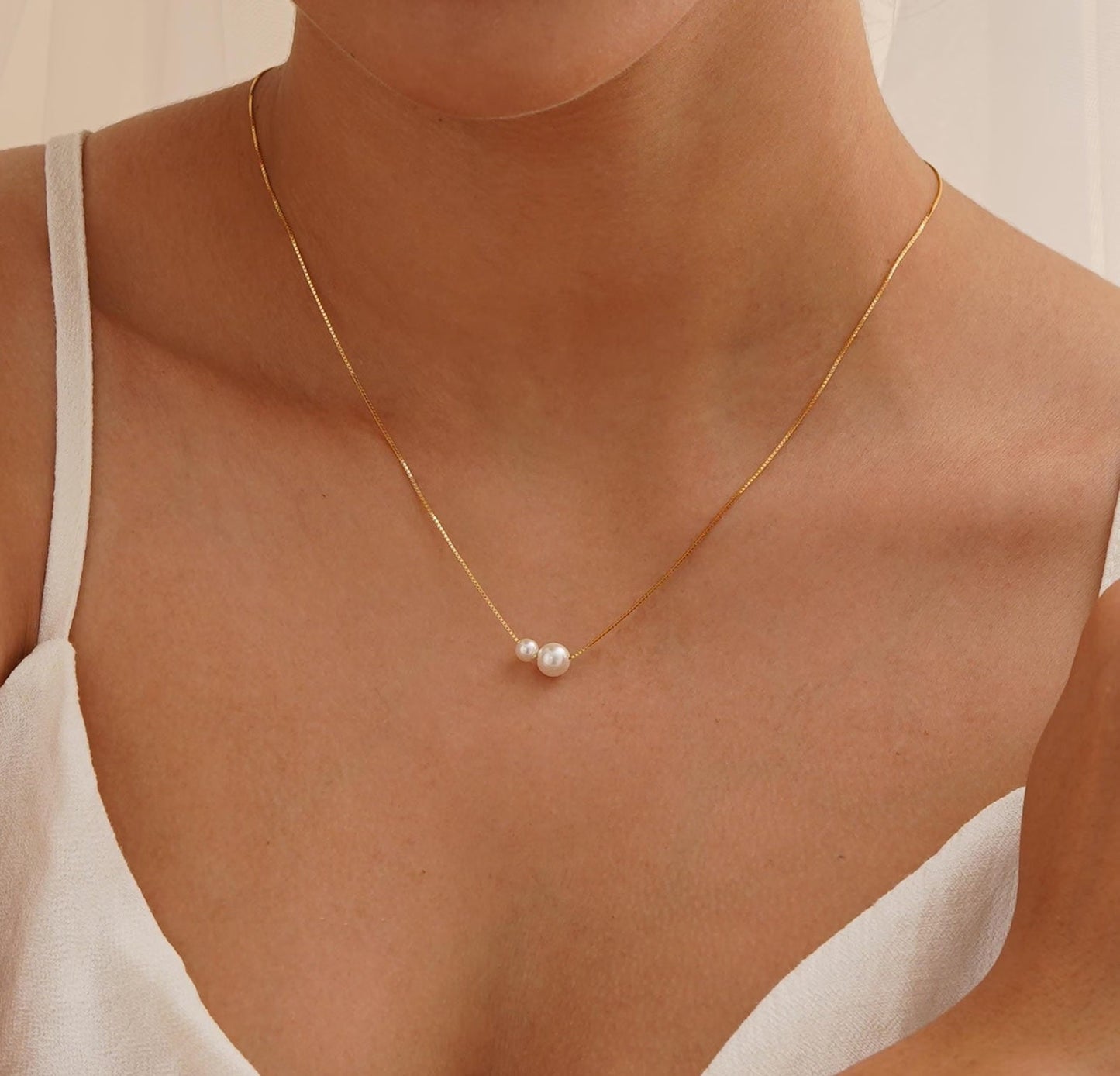 Minimalist Freshwater Pearl Necklace