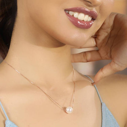 Minimalist Pearl Necklace