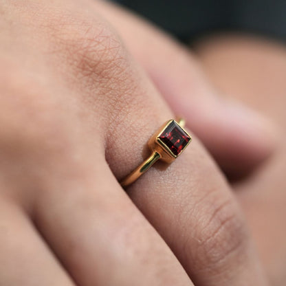 Vintage Ruby Glow Gemstone Ring